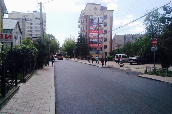 У Тернополі відремонтували дорогу на вулиці Шашкевича