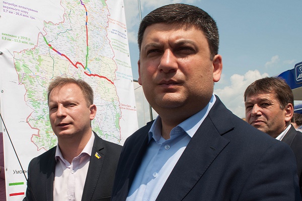 Прем’єр-міністр України пересвідчився у темпах та якості ремонту однієї із основних автомагістралей Тернопільщини