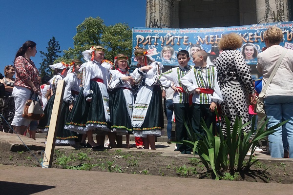 Маленькі тернополяни на Театральному Майдані влаштували справжнє свято (Фото)