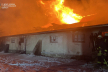 У Збаражі сьогодні цілий ранок гасили пожежу на складі зі 140 тоннами ячменю (ФОТО)