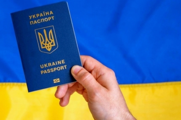 У Тернополі триває ажіотаж з отриманням біометричних паспортів