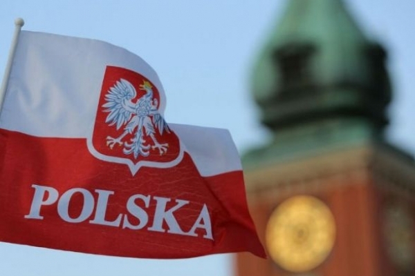 Чи зупинять нові правила бажаючих виїхати на роботу до Польщі?