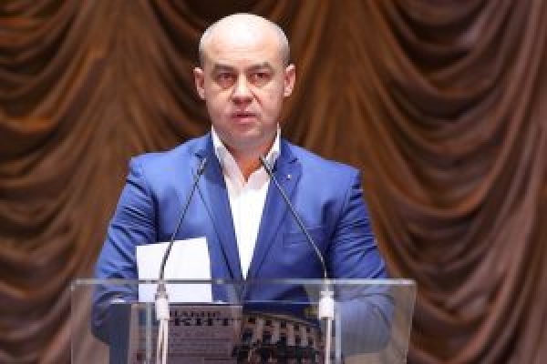 Звіт міського голови Сергія Надала зібрав рекордну кількість тернополян