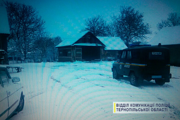 На Тернопільщині чоловік викрав трактор, щоб почистити село від снігу
