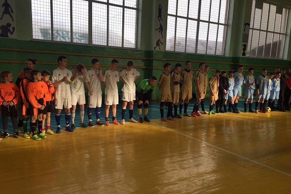 На Теребовлянщині Новорічні свята зустріли турніром з футзалу