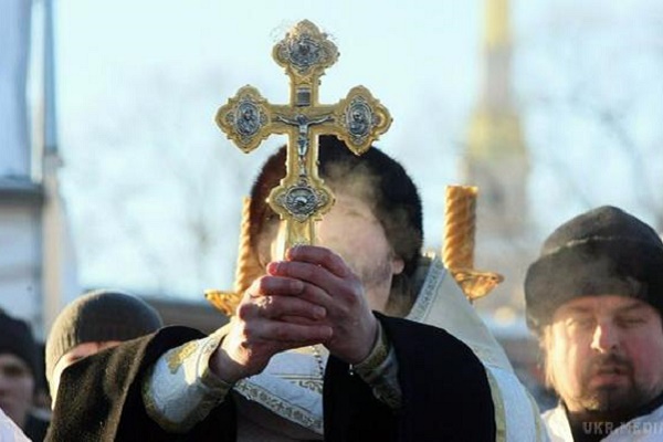 Неймовірний маразм: священики УПЦ МП засвітилися в новому скандалі в «ЛНР» (Фото)