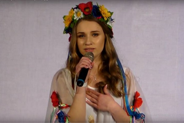 Найкрасивіші старшокласниці Тернополя боролися за титул «Панна Тернополя-2018» (Фото)
