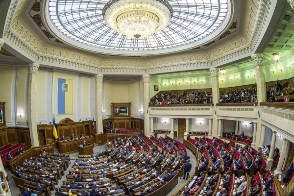Рада дозволила націоналізувати все майно РФ в Україні та посилила відповідальність за мародерство