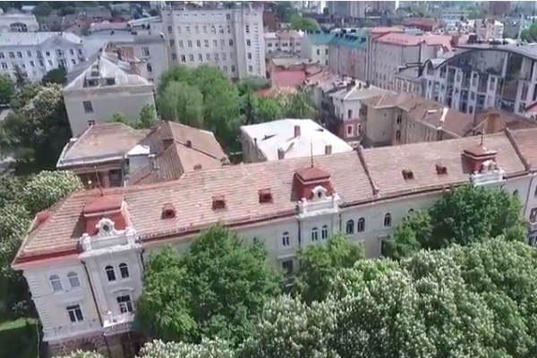 У Тернополі створили фільм про будівлі, що вистояли війну (Відео)
