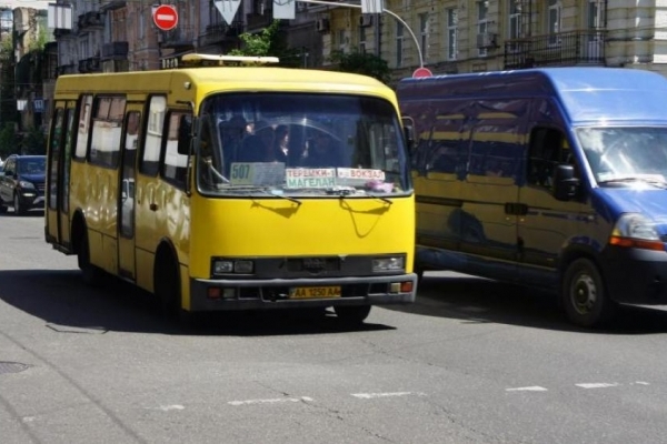 Київські маршрутники оцінили життя пасажирки у 6 гривень