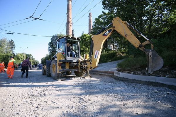 У Тернополі почали ремонтувати вулицю, яка була без ремонтів з 80-х років минулого століття