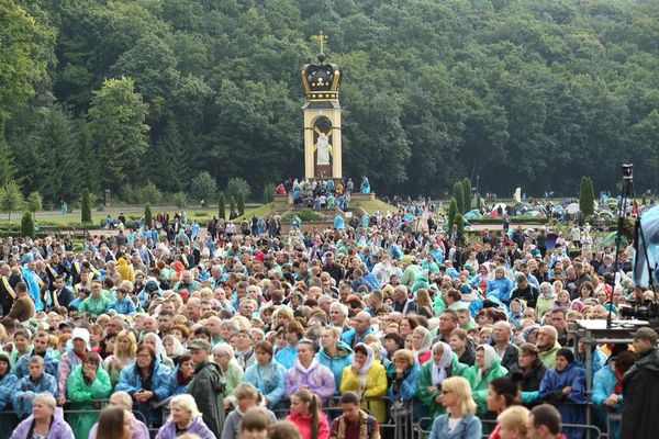 У Зарваницю цього року прибуло близько 100 тисяч прочан (Фото)