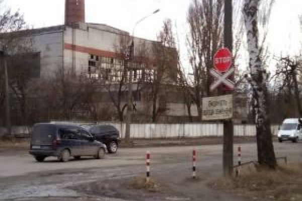 Тернополяни просять демонтувати непотрібний дорожній знак «STOP»