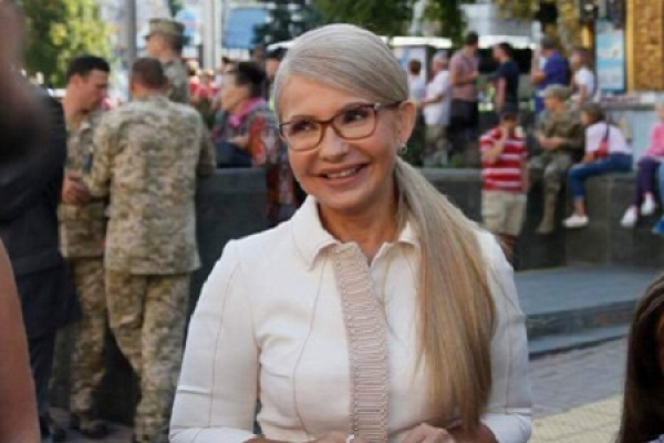 Як Юлія Тимошенко і депутати «Батьківщини» спостерігали за парадом до Дня Незалежності (Відео) 