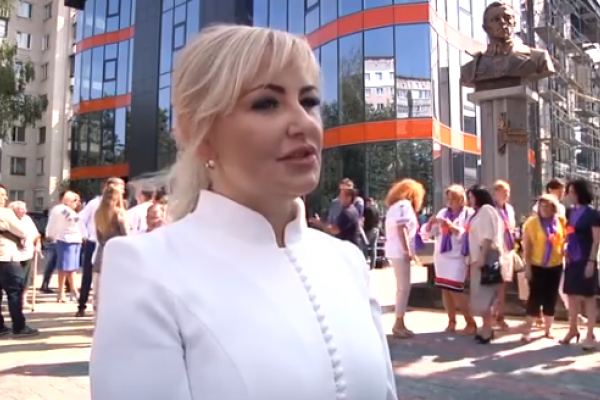 Ольга Шахін стала меценатом пам'ятника С.Петлюрі в Тернополі