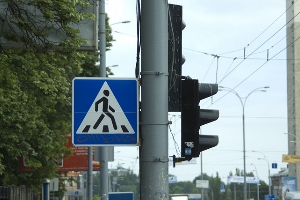 Тернополяни просять зробити регульований пішохідний перехід на одній з вулиць