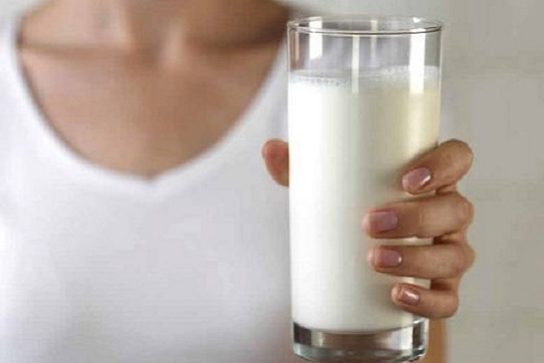Тернопільські медики розповіли, чи варто пити молоко після 40 років