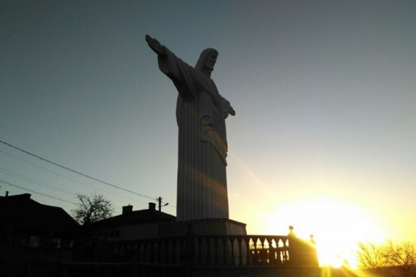 У Трускавці встановили найвищу в Україні статую Ісуса Христа