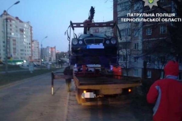 Після спілкування з поліцієї тернополянин позбувся автівки