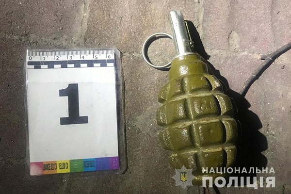 У Тернополі у день виборів біля дитячого майданчика знайшли гранату