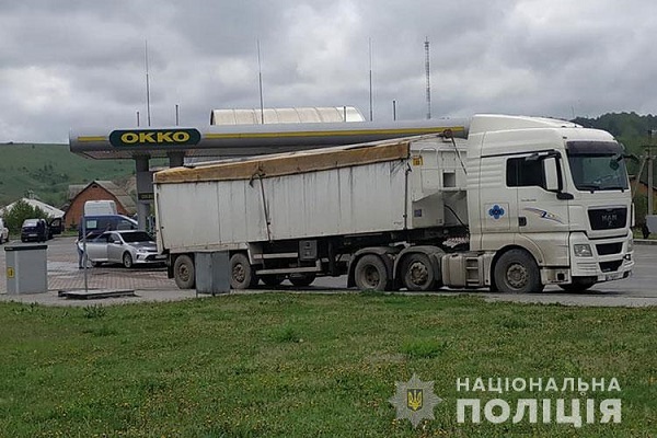 На Тернопільщину знову звозять сміття з Львівщини