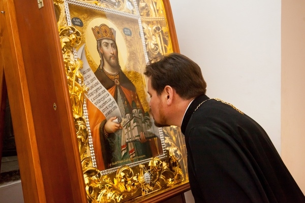 На Тернопільщині вперше перебувають мощі 12-ти святих (Фото)