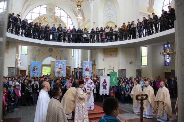 У Зарваниці відбулася ХVII Всеукраїнська проща католицьких шкіл (Фото)