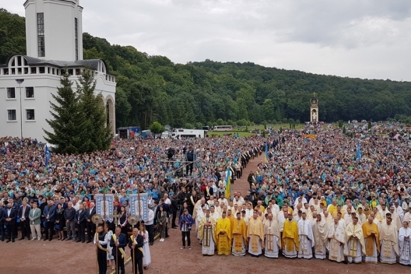 У Зарваниці завершився найчисельніший захід року – Загальнонаціональна проща