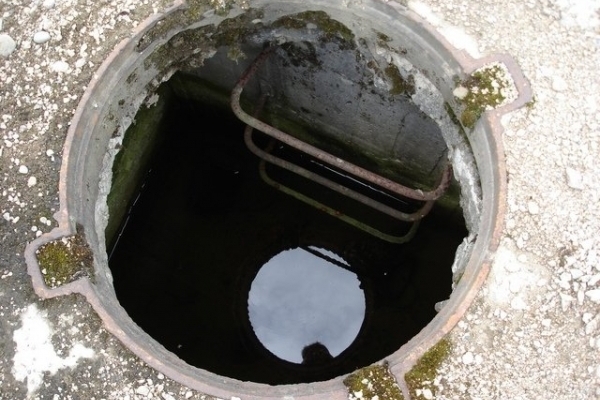 Сумна статистика: У каналізаційних колодязях гинуть люди