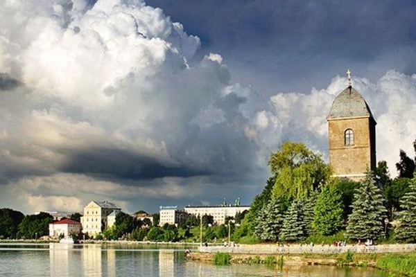 Зелене місто: У Тернополі найчистіше повітря в Україні