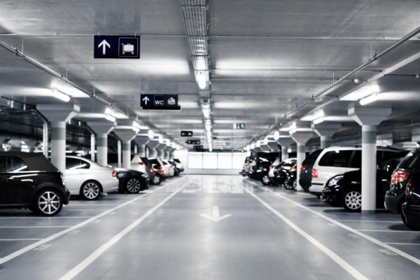Тернополяни хочуть підземний паркінг під Універмагом