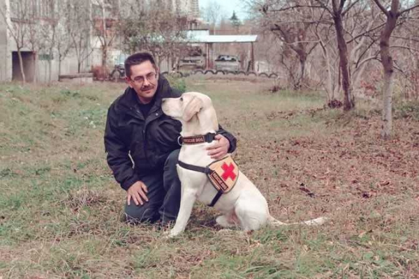 У Тернополі живе пес, який рятує людські життя