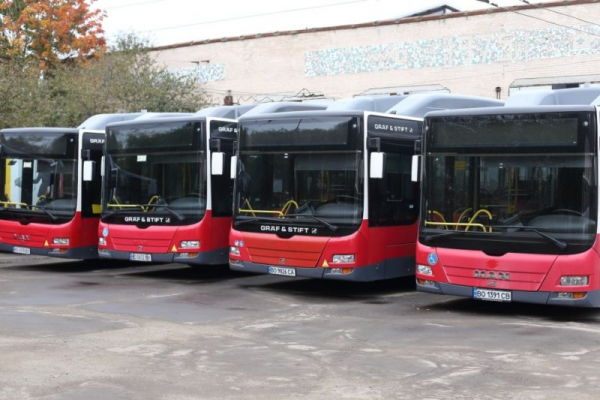 У Тернополі шукають водіїв для нещодавно придбаних шести нових автобусів
