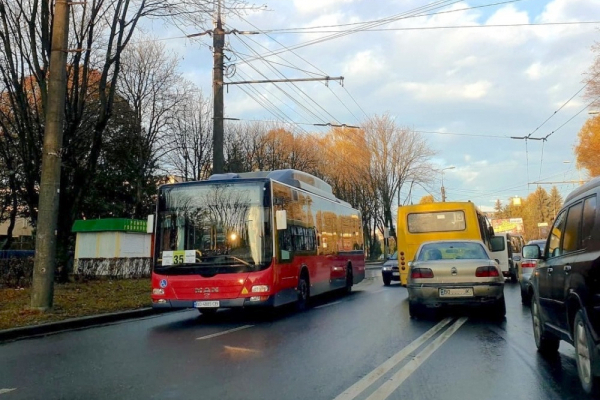 У Тернополі запрацював новий автобусний маршрут №35 з великими низькопідлоговими автобусами