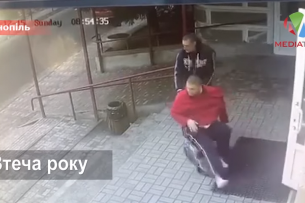 Водія, який вчинив смертельну ДТП у Тернополі, викрали з лікарні та вивезли за кордон (Відео)
