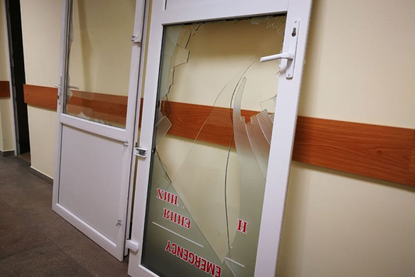 П’яний дебош вчинили «пацієнти» в університетській лікарні Тернополя (Фото)