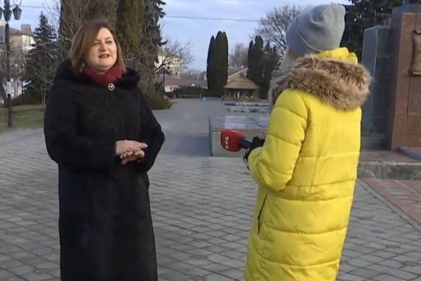 На Тернопільщині керівництво помстилося вчительці за скаргу на урядову лінію (Відео)