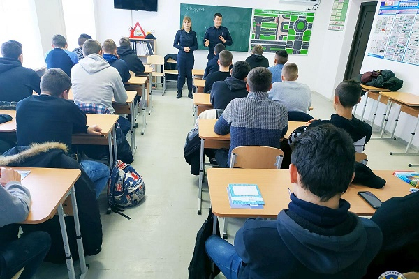 Поліцейські провели День кар'єри для вихованців Шумського училища