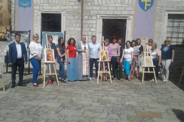 «Навчання іконопису – це духовна практика»: на Тернопільщині триває іконописний пленер