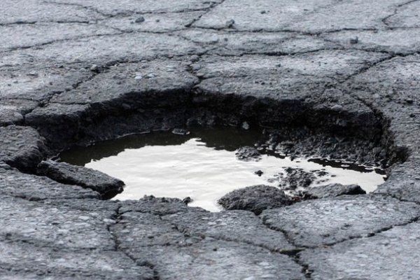 Тернополяни просять відремонтувати дорогу на одній з вулиць