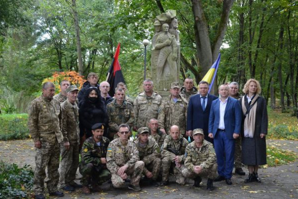 Як в Теребовлі, що на Тернопільщині, відзначили Покрови та День захисника України