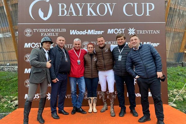 В Байківцях відбулися всеукpаїнські змагання з кінного споpту Baycov Cup 2020 на честь Леоніда Бицюри