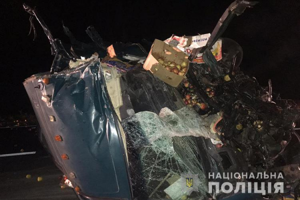 На Тернопільщині ДТП: водій загинув на місці