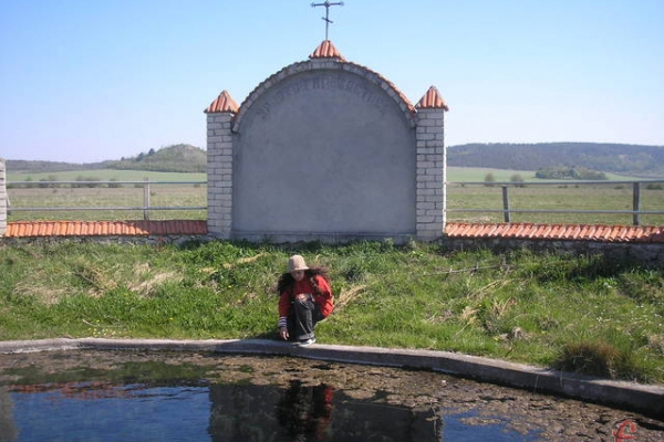 На Тернопільщині є село з оригінальною назвою та бездонними озерцями