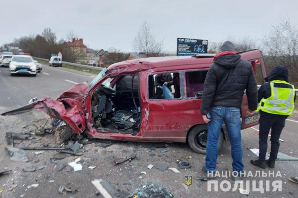 Неподалік Тернополя ДТП: 29-річний водій загинув на місці