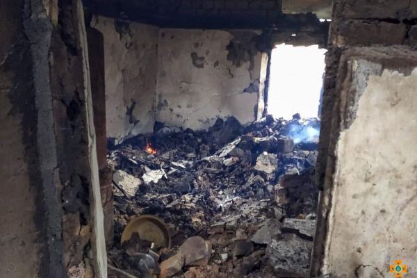 Смерть у вогні: на згарищі будинку знайшли тіло чоловіка