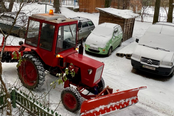У Тернополі посилено очищала вулиці від снігу
