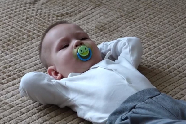 Для малюка з Тернополя необхідно зібрати 2 млн доларів на рятівний укол (Відео)