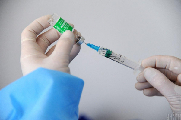 Центри вакцинації на Тернопільщині працюватимуть впродовж вихідних