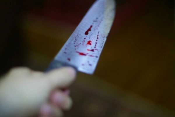 Батько завдав ножове поранення сину: 43-річного тернополянина госпіталізували